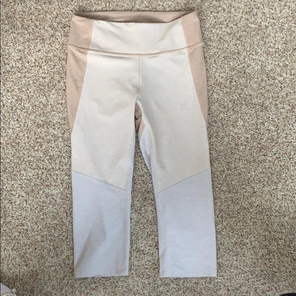 Outdoor Voices tan color block legging